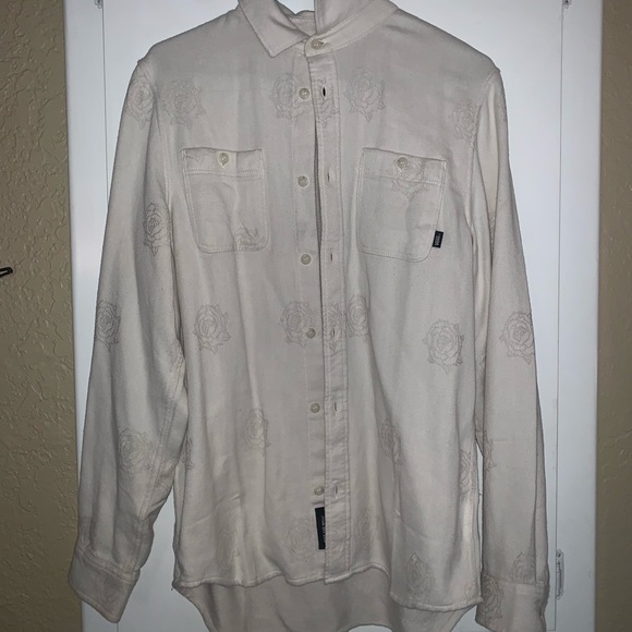 VANS BUTTON UP - Picture 1 of 3